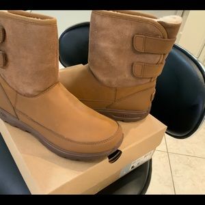 UGG Kids Tamarind Winter Boots Youth Waterproof